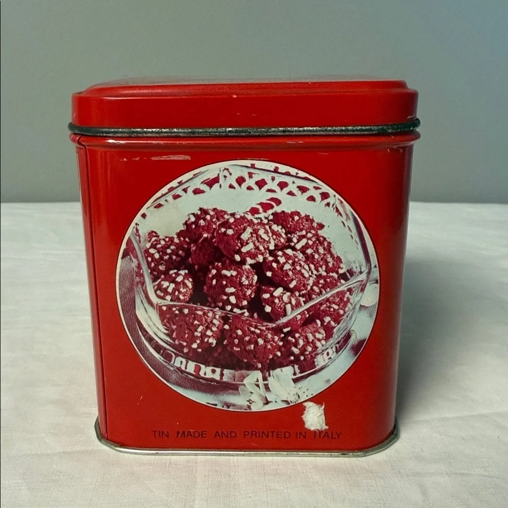 Lazzaroni Amaretti Di Saronno Tin Italy Red Vintage Cookie Tin